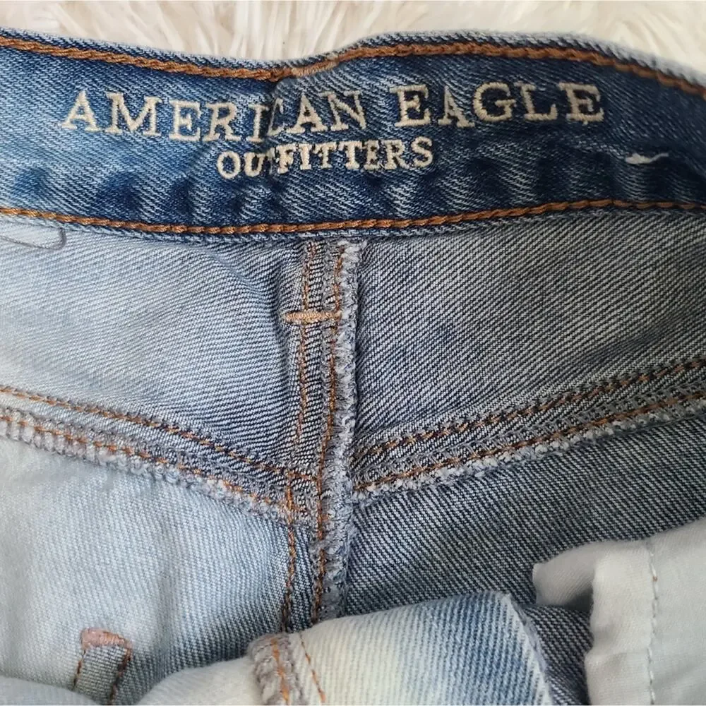American Eagle 2 Tone High Waisted Mom Jeans Size 4 - Picture 6 of 14